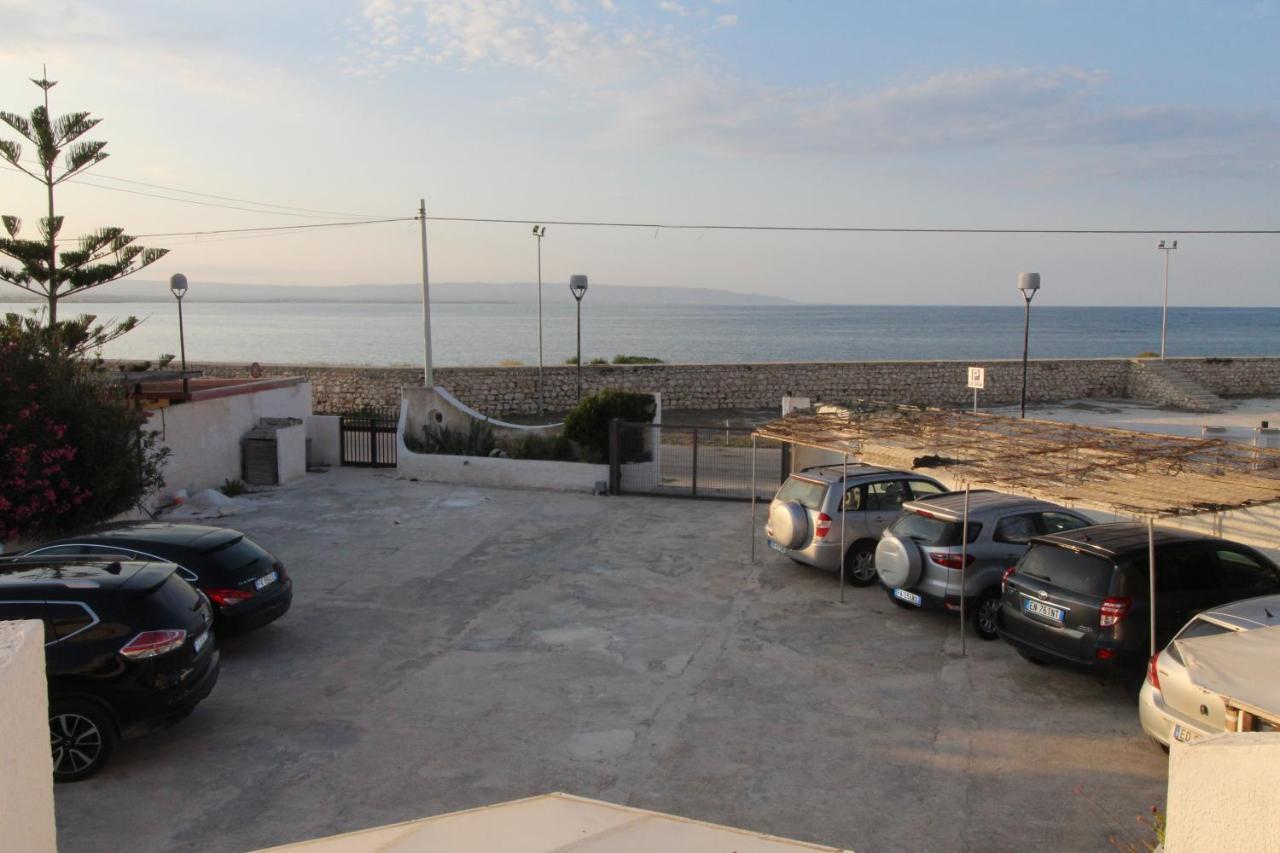 Seahorse In Marzamemi, Una Terrazza Sul Mare Apartment Exterior photo